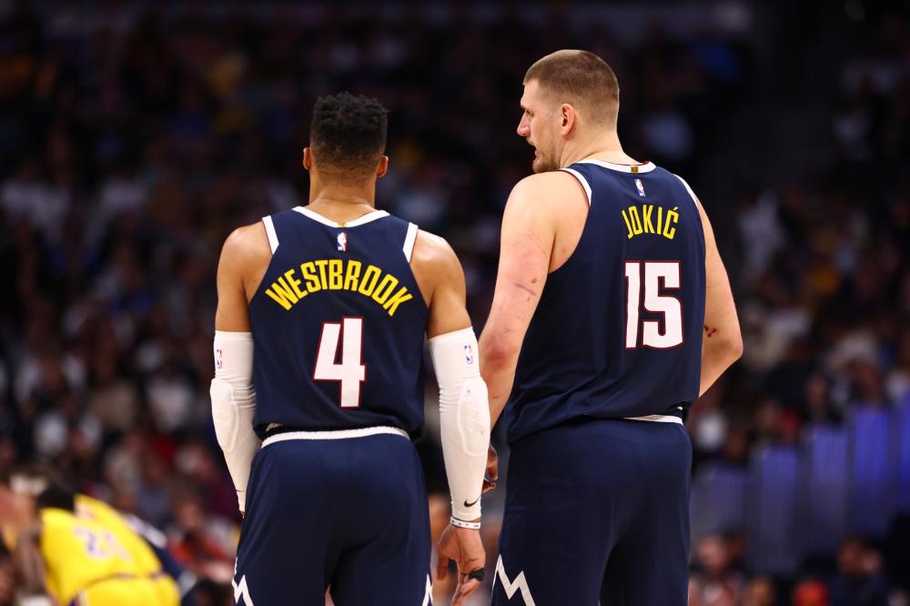 弱依然是他 弱依然是他